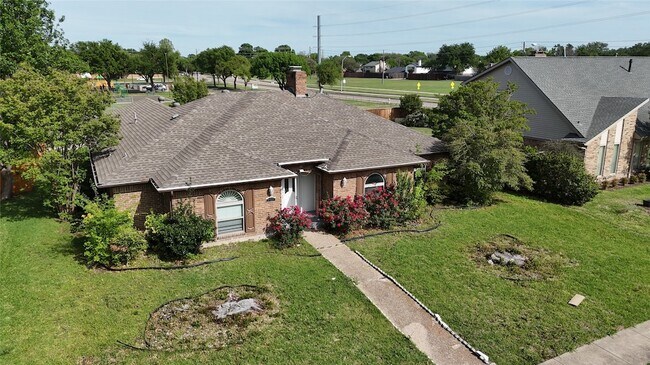 Foto del edificio - 613 Palomar Ln