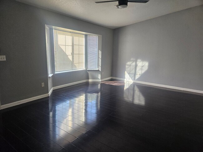 Foto del edificio - Beautiful Kerman Home!