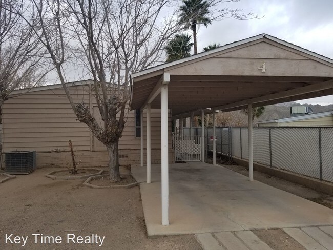 Building Photo - 2 br, 2 bath House - 437 Riverfront Dr. #4