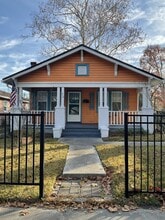 Building Photo - 413 S 16th St