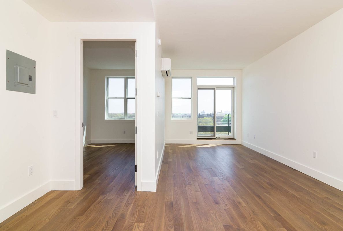 Foto principal - 581 Ocean Pkwy