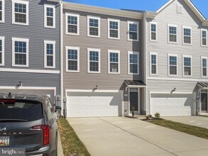 Building Photo - 67 Stafford Pl