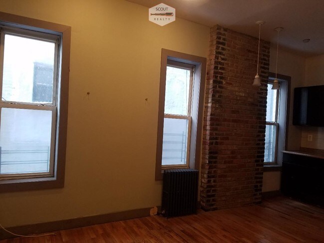 Building Photo - 644 Lafayette Ave