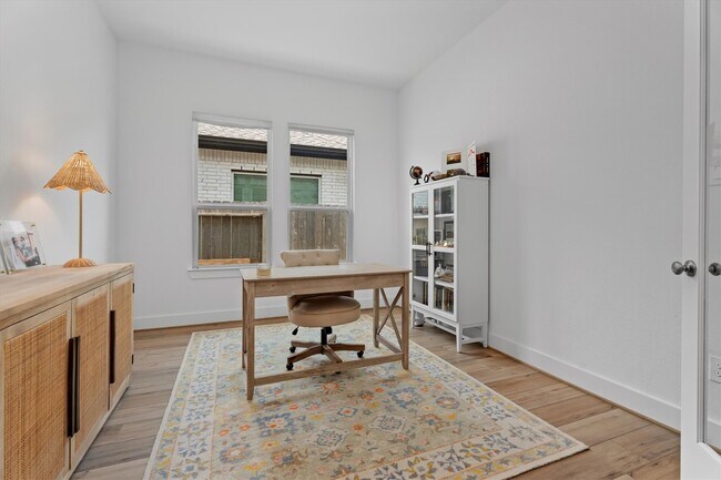 Building Photo - 10710 Verdant Hl