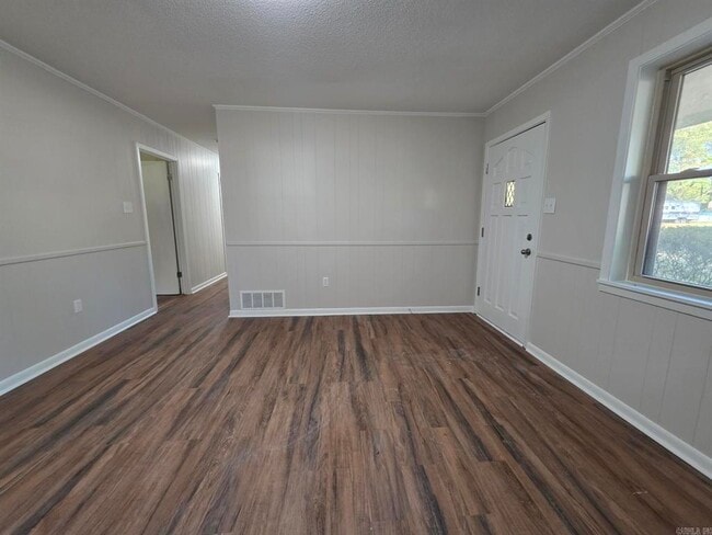 Building Photo - 3 Apache Dr