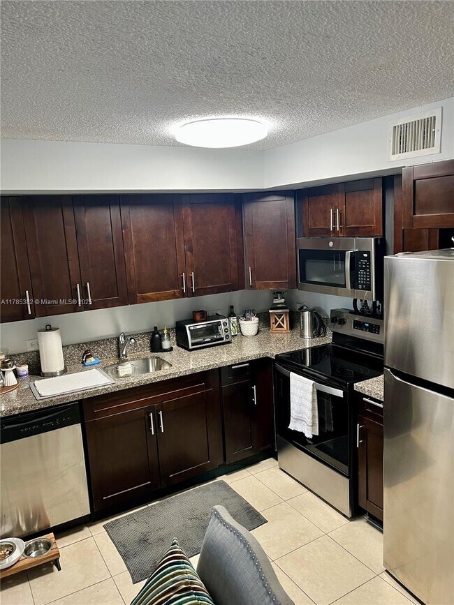Foto del edificio - 3610 N 56th Ave