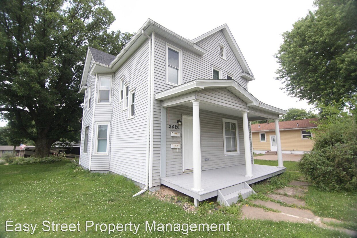 Primary Photo - 2426 3rd Ave