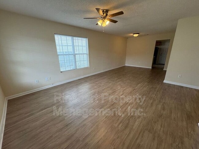 Building Photo - 1048 Cherry Meadow Ln