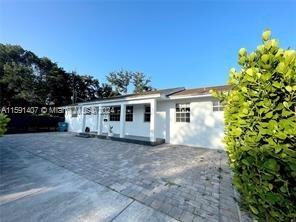 Building Photo - 11625 N Miami Ave