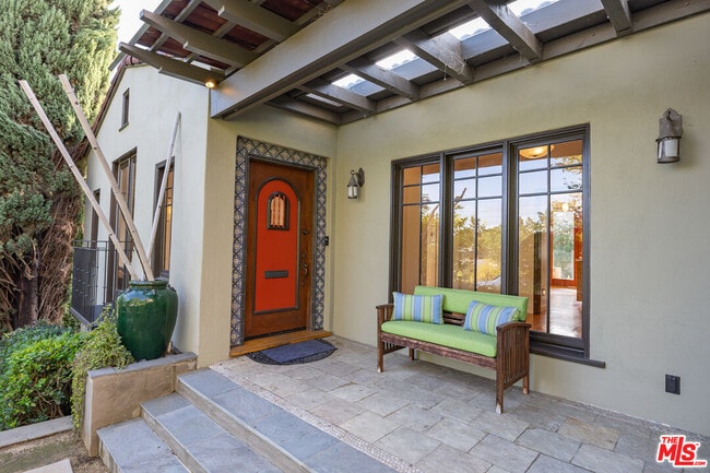 Building Photo - 3234 Ettrick St