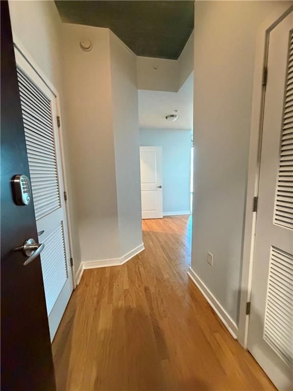 Building Photo - 400 W Peachtree St NW