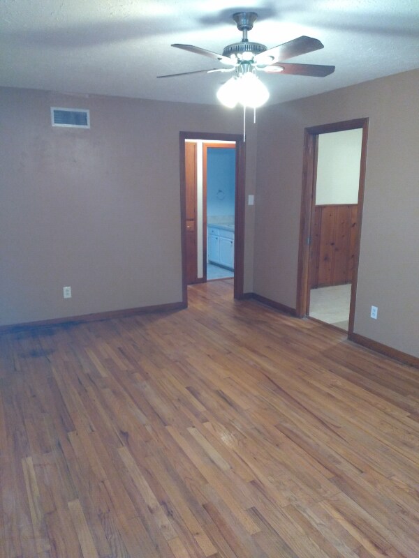 Building Photo - 1313 Lexington