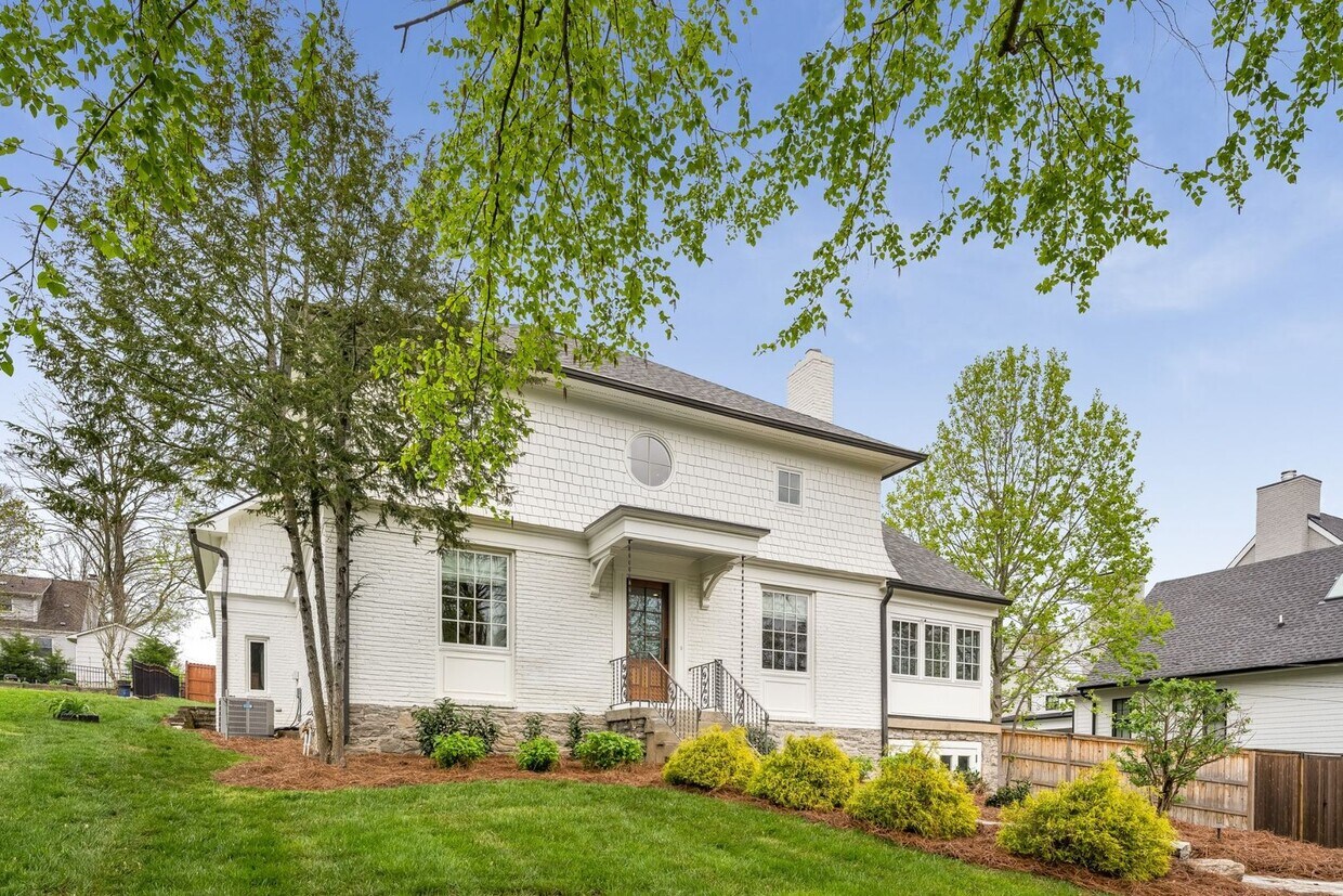 Primary Photo - Beautiful Home in 12 South, Nashville!