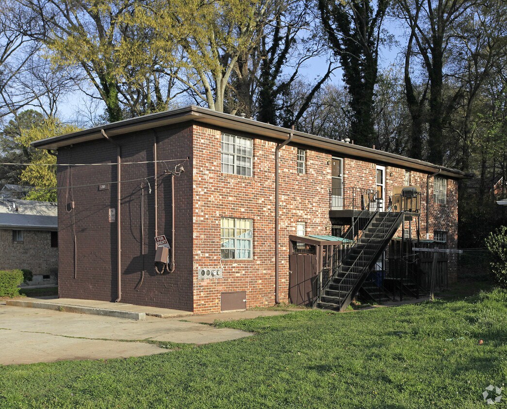 Foto principal - 1269 Washington Ave