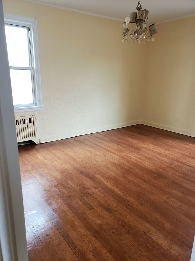 Foto del edificio - 306 Hollywood Ave