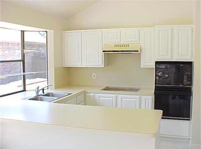 Foto del edificio - 13946 Dentwood Dr