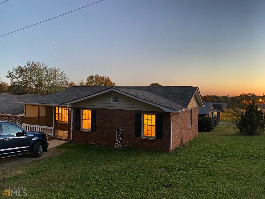 10 Pinewood Rd NW, Cartersville, GA 30121 Townhome Rentals in