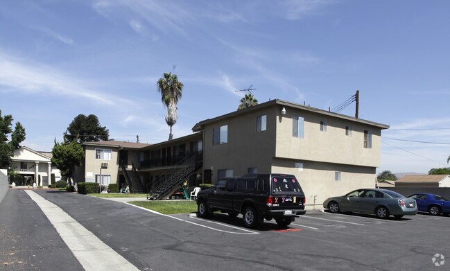Foto del edificio - 1230 W. Hillandale Ave.