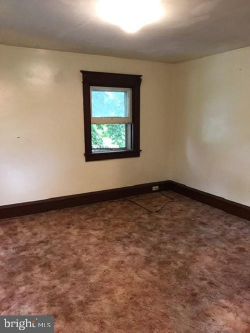 Building Photo - 132 E Maple Grove Rd