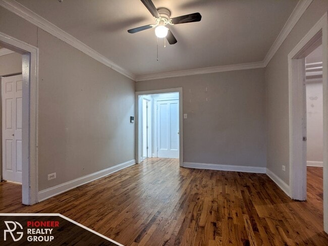 Foto del edificio - 3837 N Greenview Ave