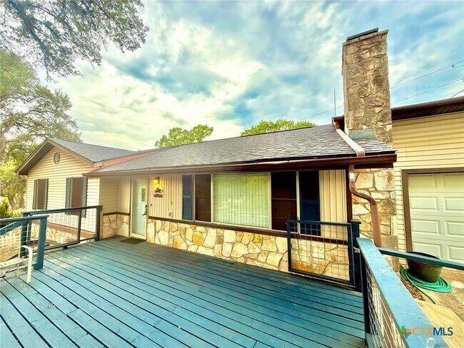 Foto del edificio - 103 Crestview Dr