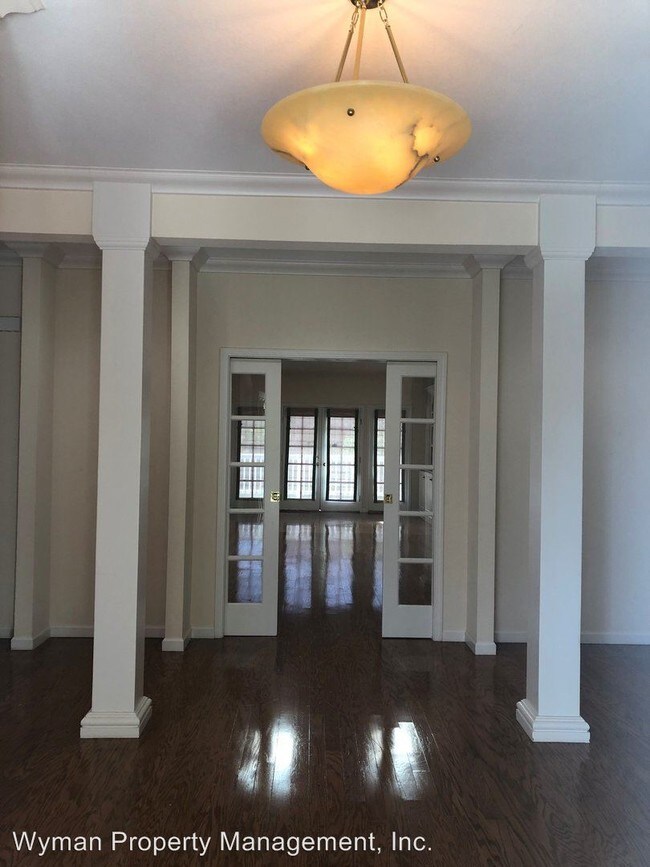 Building Photo - 3 br, 2.5 bath House - 26 Reno Court