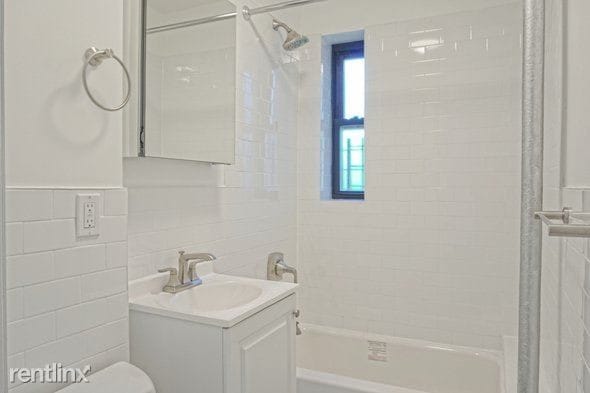 Building Photo - 3446 91st St