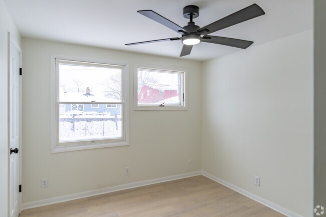 Foto del edificio - U-Crest Apartments