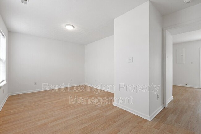 Building Photo - 1132 Jonestown Lane