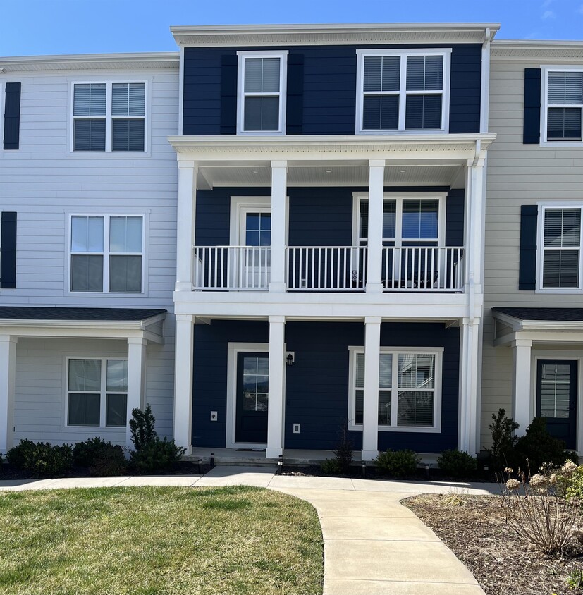 Foto principal - 365 John Adams Dr NW