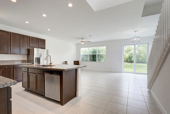 Building Photo - Kingsmoor Way, Wellington, FL 33467 - 3 BR...