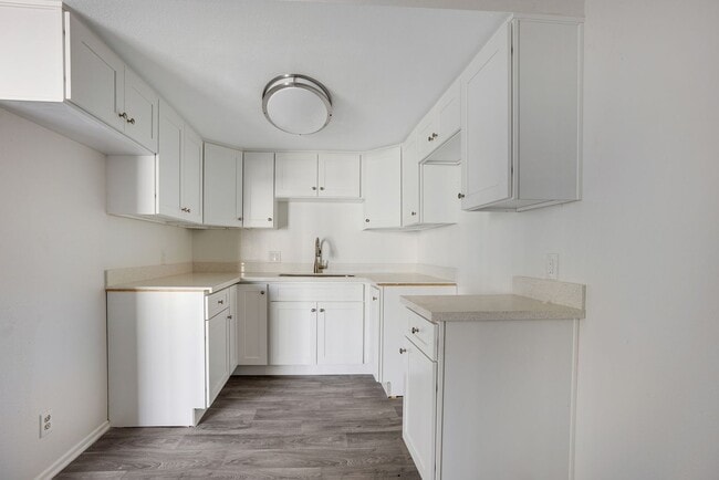 Interior Photo - Windsor Arms Apartments