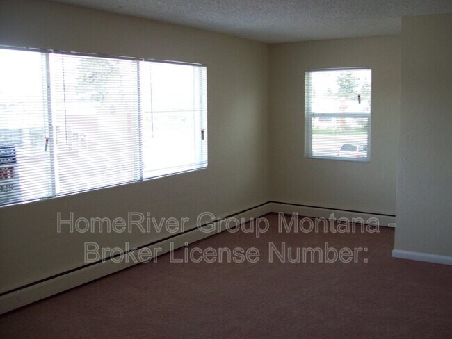 Foto del edificio - 2326 S Higgins Ave