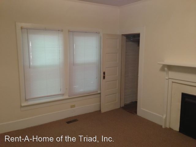 Building Photo - 3 br, 1 bath House - 3621 North Church Str...