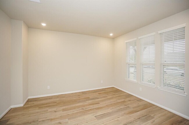 Foto del edificio - 507 Woodley Way