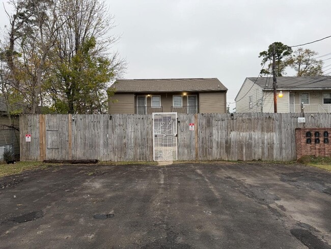 Foto del edificio - 14147 Force St