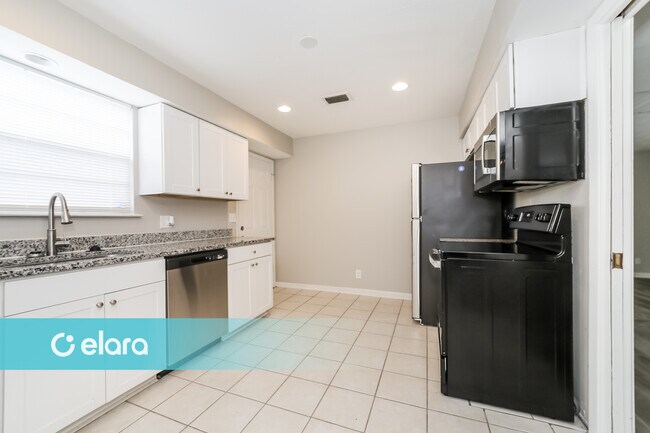 Foto del edificio - 2886 River Oak Dr