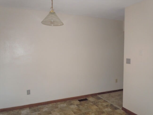 Building Photo - 1291 Ridgewood Ct