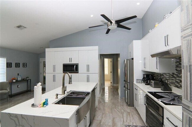 Foto del edificio - 1470 Wedge Way