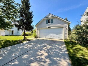 Building Photo - 5653 E Grove Dr SE