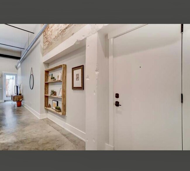 Foto del edificio - 808 Elm St