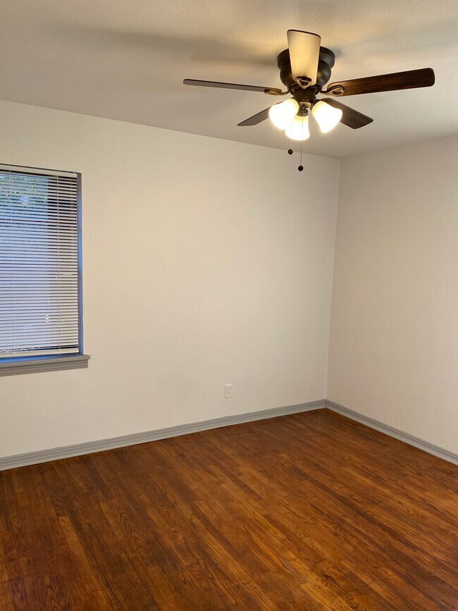 Foto del edificio - Sunset Acres Beauty