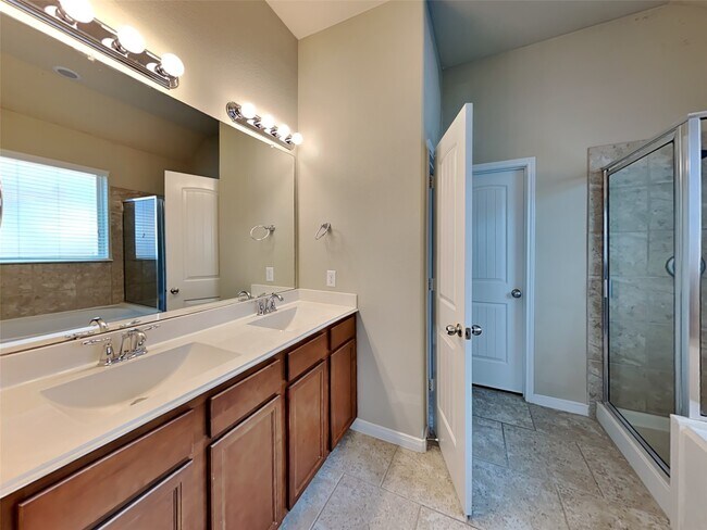 Building Photo - 7446 Durango Creek Dr