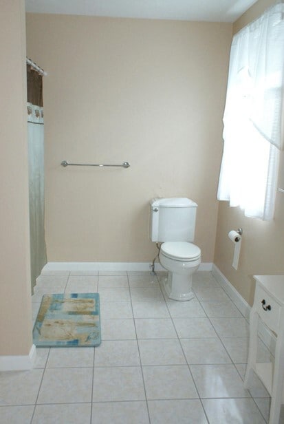 Master Bath - 12 Captain Paine Rd