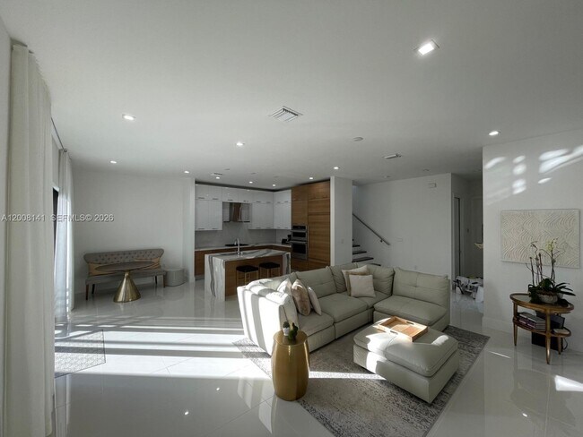 Foto del edificio - 8283 NW 44th St