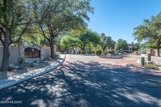 Building Photo - 1500 E Pusch Wilderness Dr