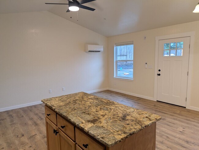 Foto del edificio - Brand New Single Level Home