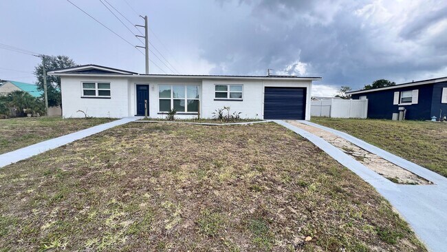 Building Photo - Timeless Appeal Meets Modern Living – 3BR ...
