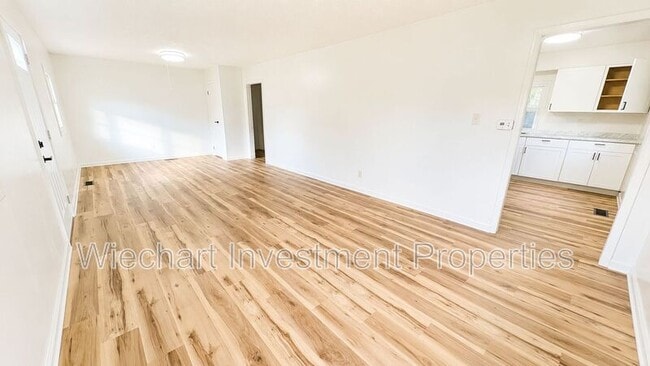 Building Photo - 2088 Arcadia Ave