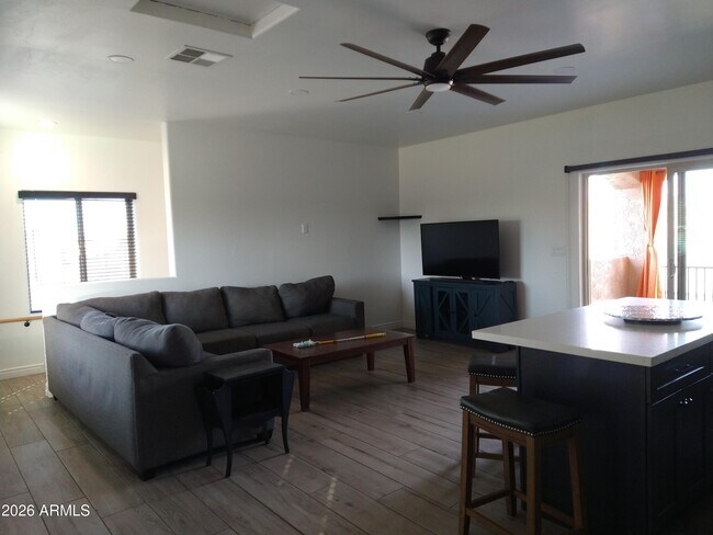 Foto del edificio - 4121 E Pueblo Ave